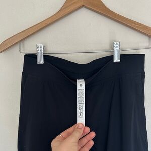 LULULEMON Runner Jogger Pants Zip Bottom size 4